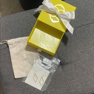 Kendra Scott Gold Drop Earrings